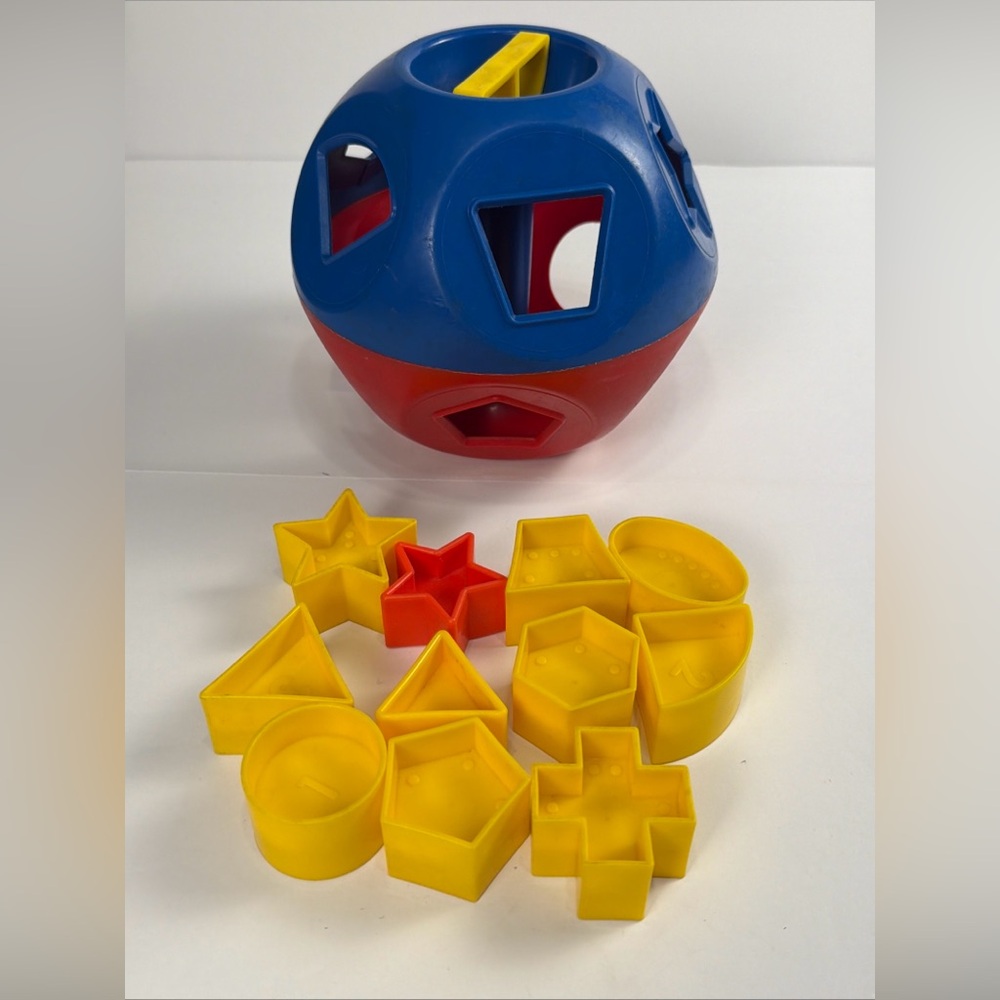 Vintage Tupperware Shape-O-Ball Tupper Toys Shape Sorter
